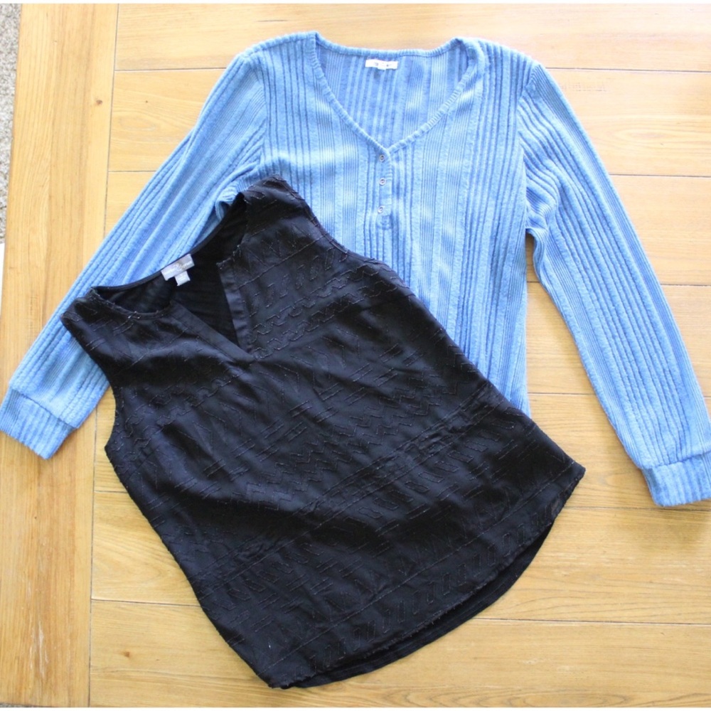 Women’s (2) Piece Bundle Lot Large Preowned